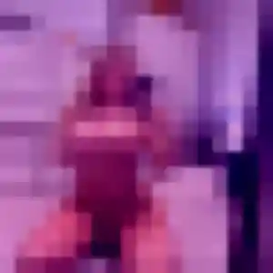 Bernadette, 19 ans, disponible à Achères pour une rencontre coquine