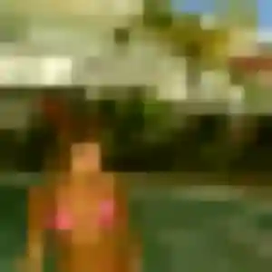 Erika (43 ans) à Albert attend un rencontre coquine rapidement