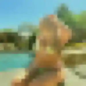 Contacte Emeraude, 25 ans à Auriol en privé