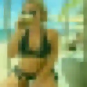 Profil de Kelly à Bain-de-Bretagne (25 ans) - rencontre coquine gratuit