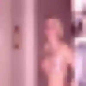 Aisha, 24 ans, connectée à Bandrele pour un rencontre coquine