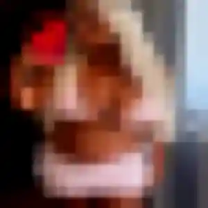 Photo exclusive de Aisha, 31 ans à Bollène - plan discret