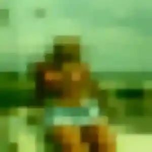 Sexy Augustine, 32 ans à Bures-sur-Yvette - voir sa photo
