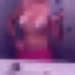 Photo de Zoe à Charenton-le-Pont (33 ans) - rencontre coquine discret