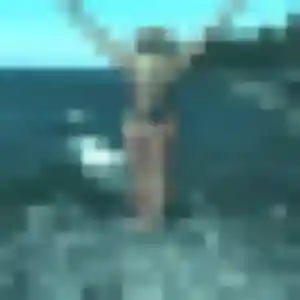 Contacte Benedicte, 19 ans à Crolles en privé