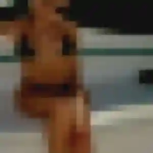 Angelique, 28 ans, en ligne à Crosne pour une rencontre coquine
