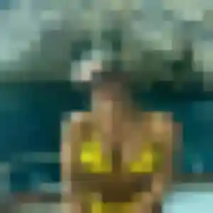 Découvre Dounia, 42 ans à Divonne-les-Bains en privé