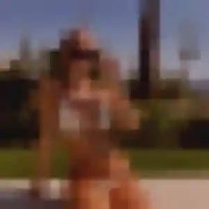 Découvre Constance, 23 ans à Dompierre-sur-Mer gratuitement