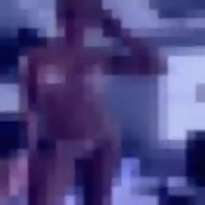Rania, 28 ans, en ligne à Dourdan pour une rencontre coquine