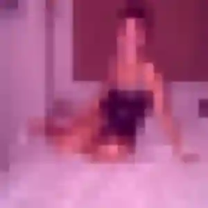 Photo de Giulia à Émerainville (21 ans) - rencontre coquine anonyme