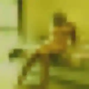 Elena, 40 ans, en ligne à Étréchy pour une rencontre coquine