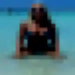 Contacte Flore, 36 ans à Fleury-les-Aubrais en privé