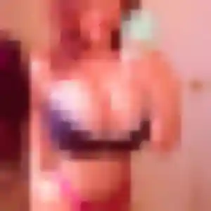 Photo de Albane à Gien (22 ans) - rencontre coquine anonyme