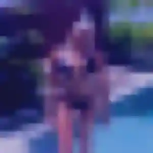 Adele, 21 ans, en ligne à Gleizé pour une rencontre coquine