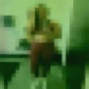 Emilie, femme de 20 ans propose rencontre coquine à Langon