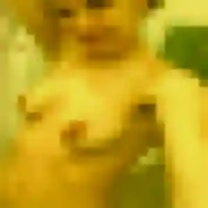 Delia, femme de 26 ans propose rencontre coquine à Le Cendre