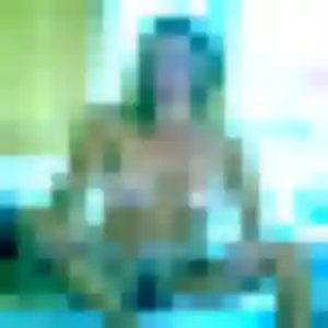 Rejoins Caroline, 21 ans à Le Mesnil-le-Roi gratuitement