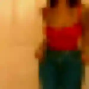 Photo de Helene à Le Mesnil-Saint-Denis (29 ans) - rencontre coquine gratuit
