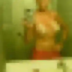 Frederique, 22 ans, cherche un rencontre coquine à Le Relecq-Kerhuon