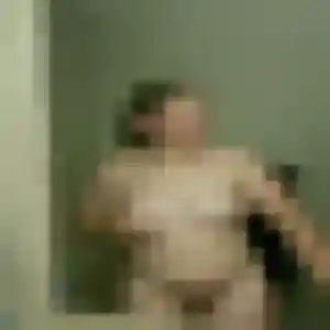 Francine, 21 ans, veut un rencontre coquine à Lons