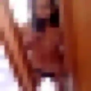 Coralie (21 ans) à Louvroil cherche un rencontre coquine maintenant