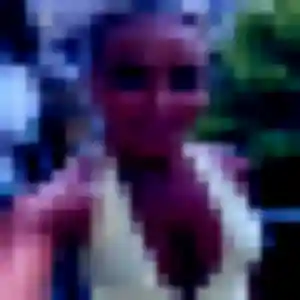 Photo de Geneve à Mantes-la-Ville (43 ans) - rencontre coquine anonyme
