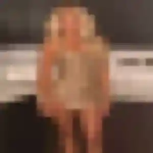 Photo privée de Nelly, 25 ans à Marly-le-Roi - plan discret