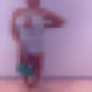Hajar, 25 ans, connectée à Olivet pour une rencontre coquine