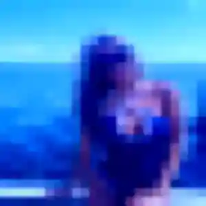 Rejoins Isaure, 33 ans à Reignier-Ésery en privé