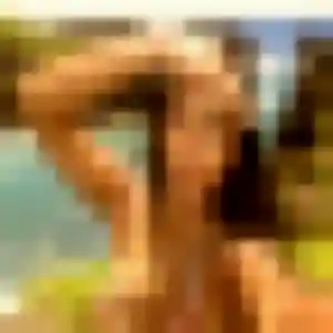 Philippine, 19 ans, connectée à Romainville pour un rencontre coquine