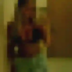 Photo privée de Brunehilde, 19 ans à Romans-sur-Isère - rencontre sans lendemain
