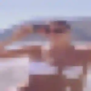 Photo de Alienor à Saint-Benoît (21 ans) - rencontre coquine anonyme