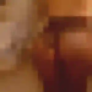 Daphne, 38 ans, en ligne à Saint-Fargeau-Ponthierry pour un rencontre coquine