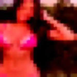 Rania, 28 ans, disponible à Saint-Georges-de-Didonne pour un rencontre coquine