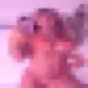 Photo privée de Odile, 33 ans à Saint-Laurent-de-Mure - plan discret