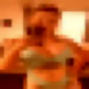Louna, femme de 19 ans veut rencontre coquine à Saint-Laurent-du-Maroni