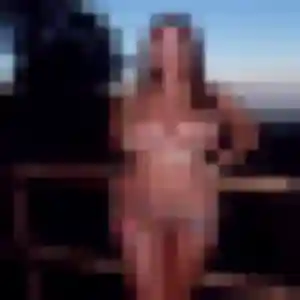 Hajar, 31 ans, connectée à Saint-Martin-d'Uriage pour un rencontre coquine