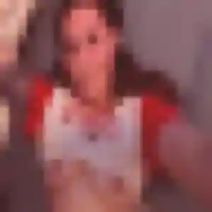 Photo sexy de Bernadette, 20 ans à Saint-Xandre - plan discret