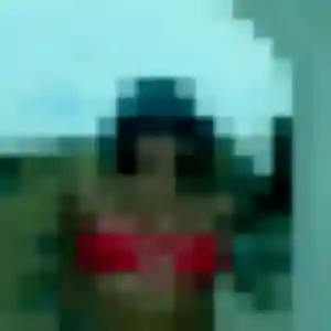Rania, 22 ans, connectée à Senlis pour une rencontre coquine