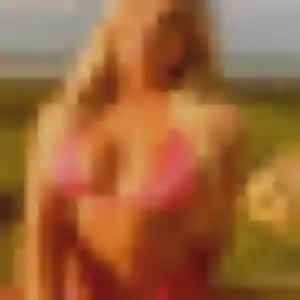 Luna, 24 ans, en ligne à Tournus pour un rencontre coquine