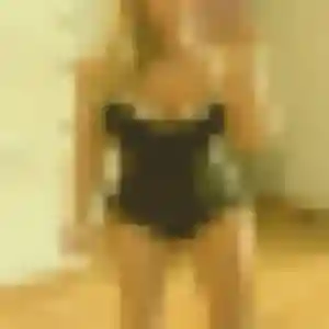 Belle Domitille, 44 ans à Valbonne - voir sa photo