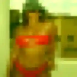 Charlotte, 41 ans, dispo pour rencontre coquine à Vizille